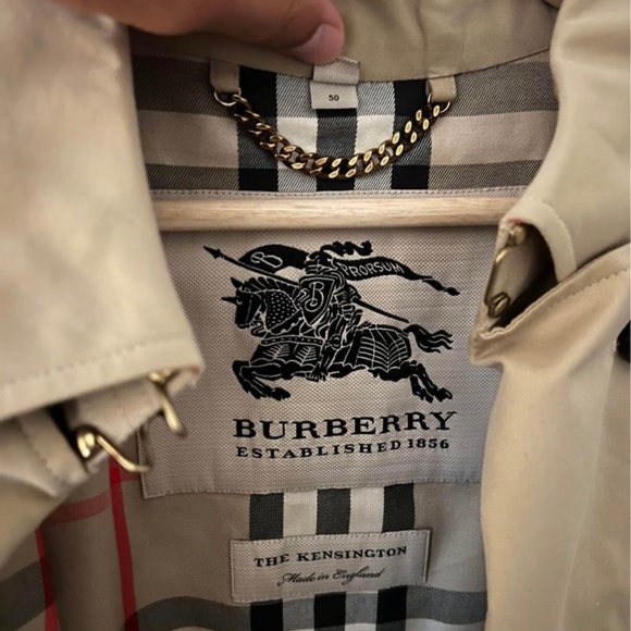 Mens Burberry Kensington trench coat - Picture 1 of 4